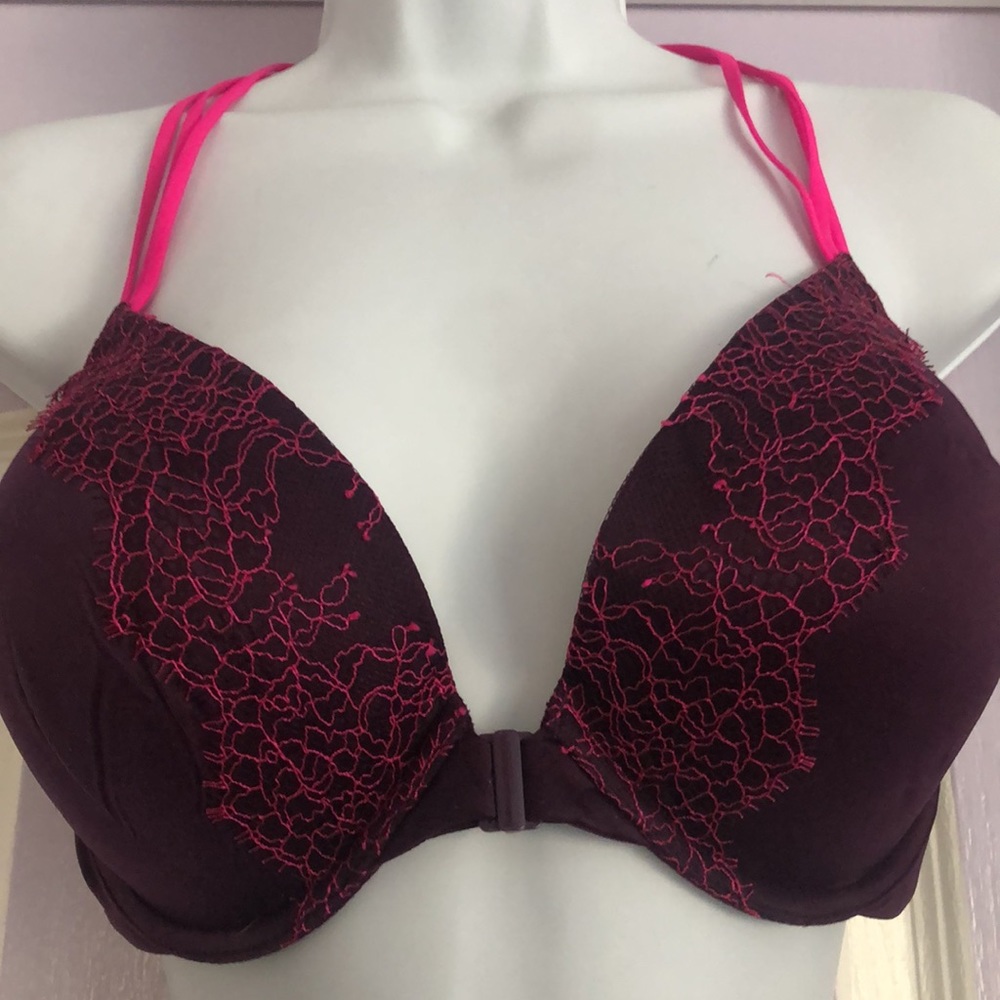 Victorias Secret 36DD Bra & Medium Panty Set Purple & Pink